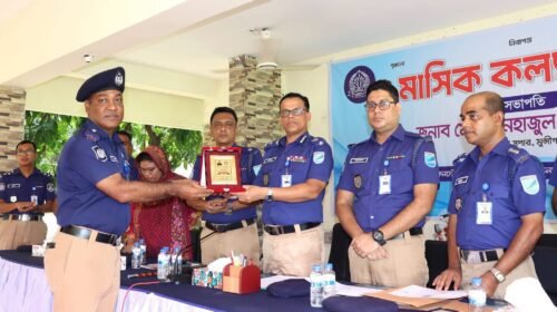 মুন্সিগঞ্জ জেলার শ্রেষ্ঠ ওসি সিরাজদিখান থানার ওসি মোঃ আলাউদ্দিন